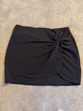 Victoria’s Secret Black Swim Cover Up Skirt | Ruched Twist | XL/XXL